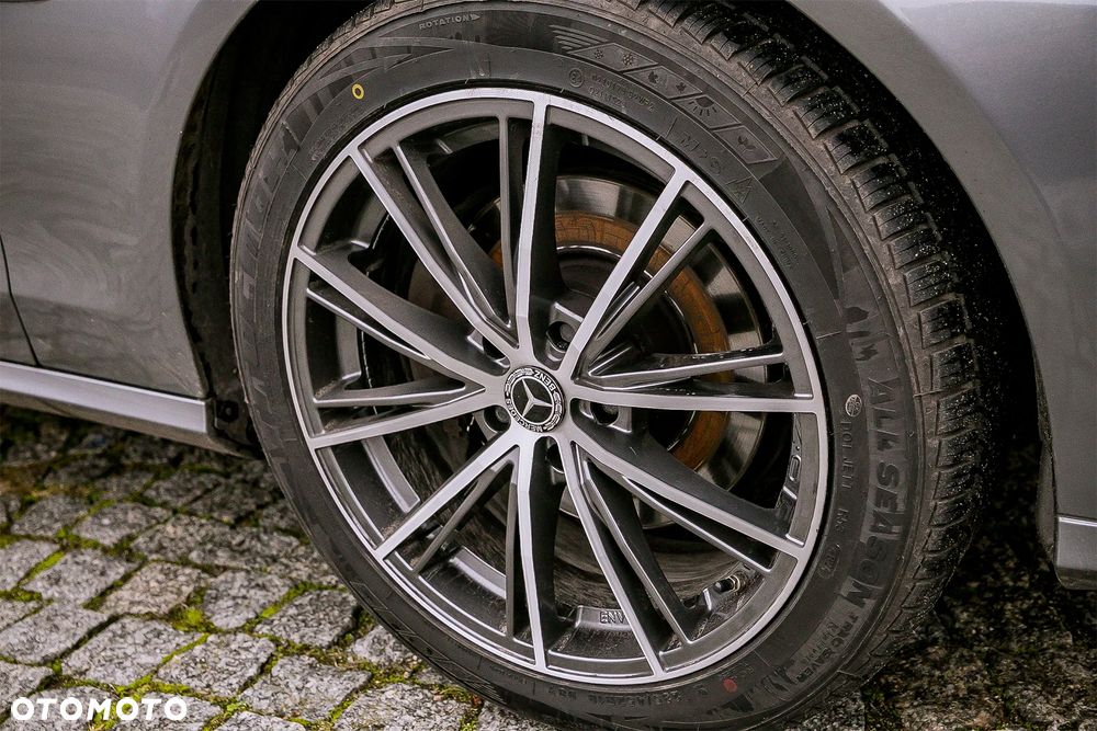 Mercedes-Benz Klasa E 250 CDI BlueEff - 4