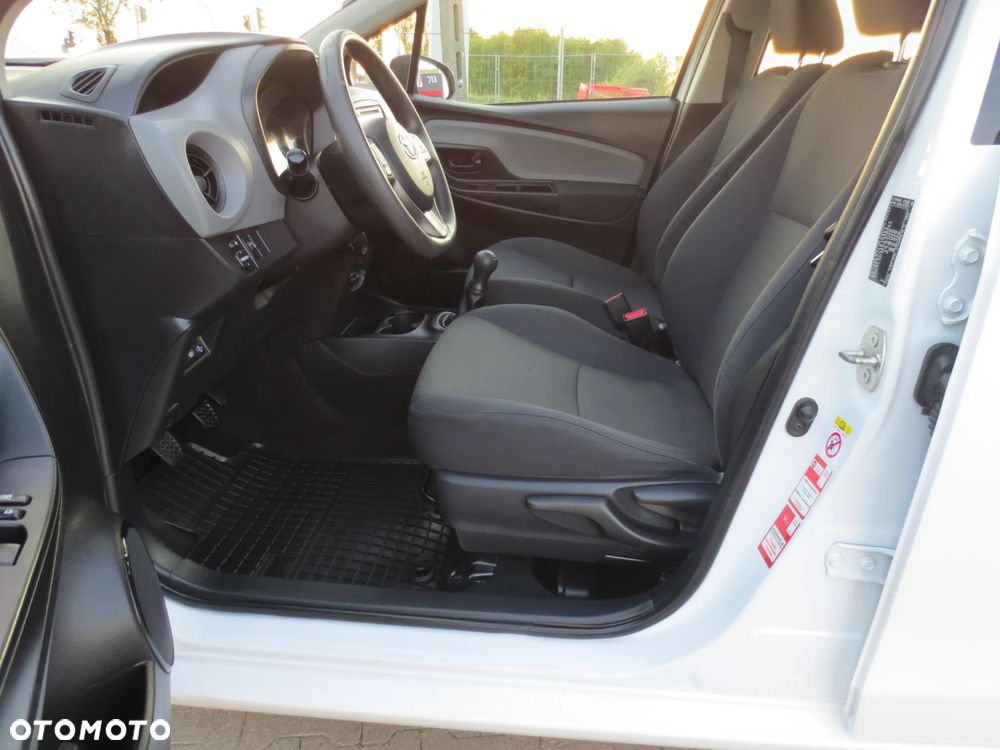 Toyota Yaris - 11