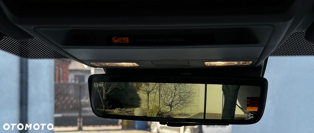 Ford Tourneo Custom - 12