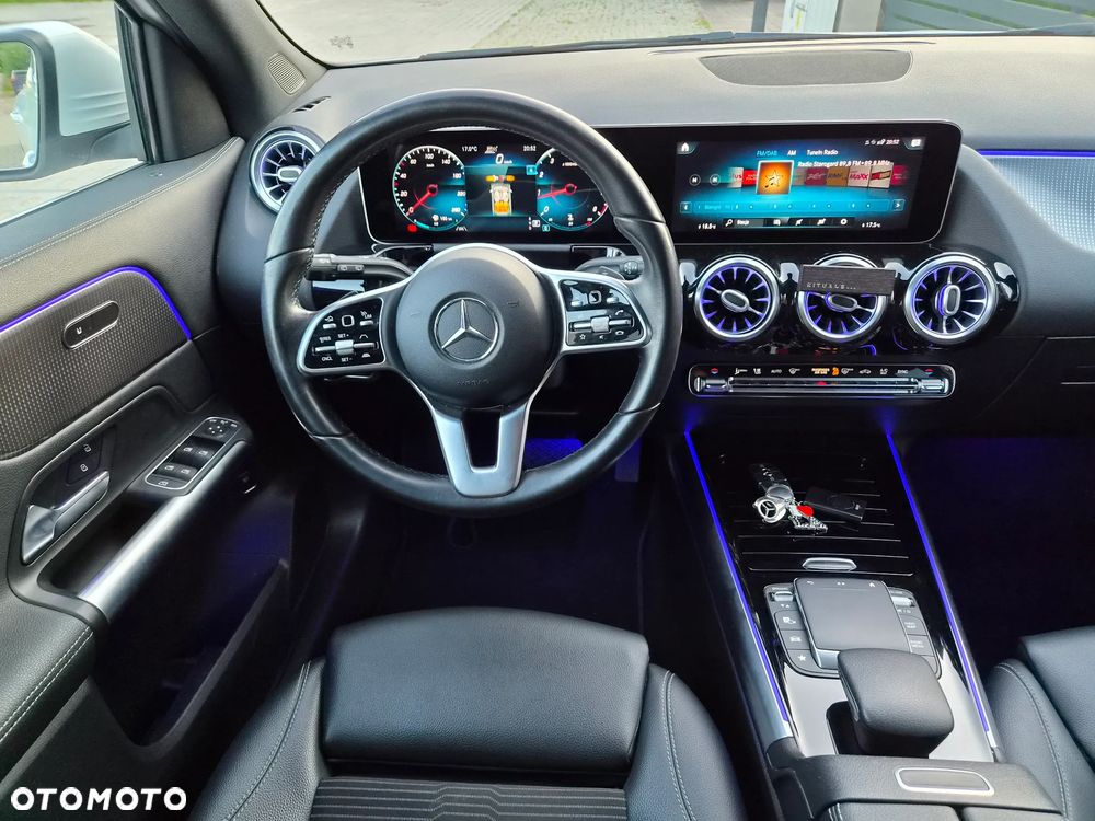 Mercedes-Benz GLA 250 4Matic 8G-DCT Edition 2021 - 21