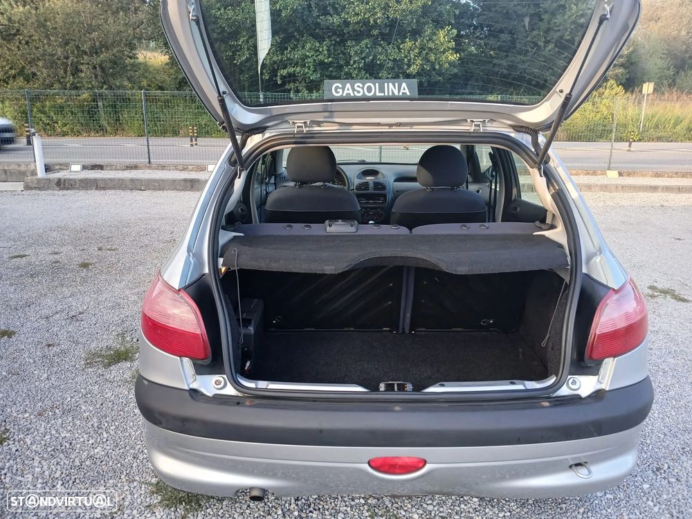 Peugeot 206 1.1 XR - 9
