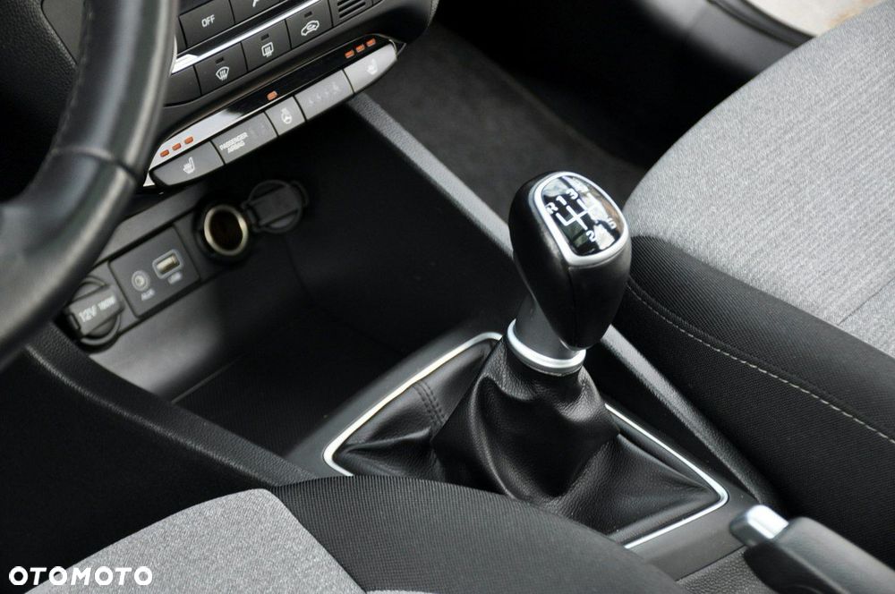 Hyundai i20 - 34