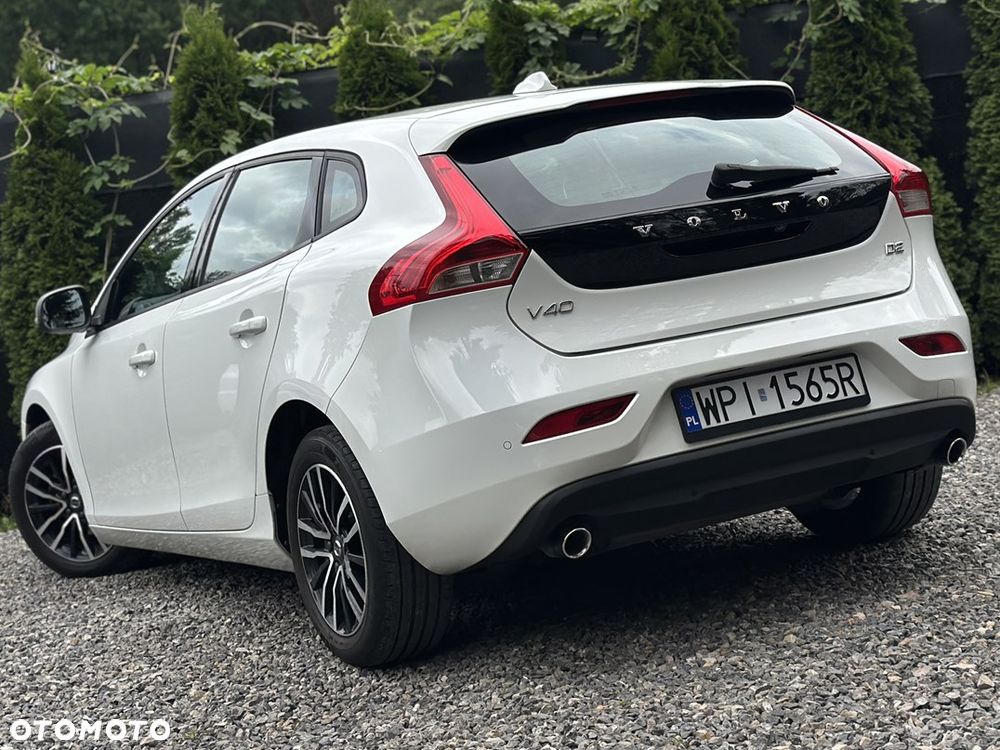 Volvo V40 D2 Momentum - 8