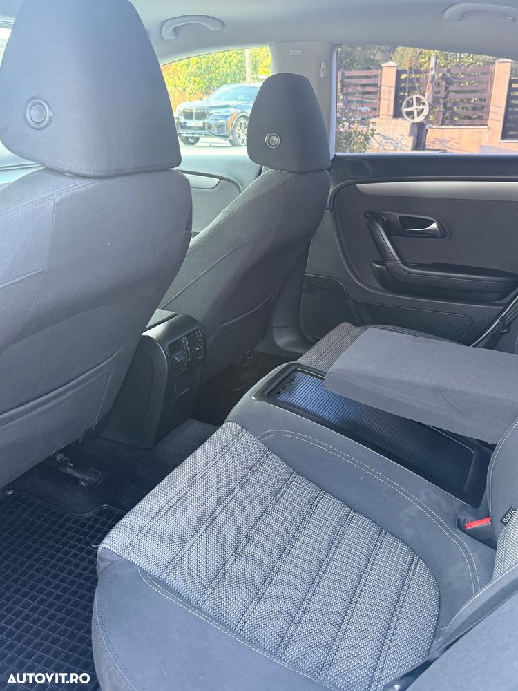 Volkswagen Passat 2.0TDI Sportline DPF - 9