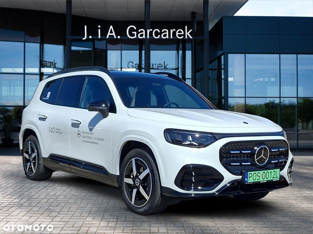 Mercedes-Benz GLB - 8