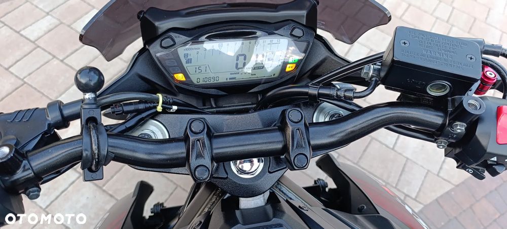 Suzuki GSX - 14
