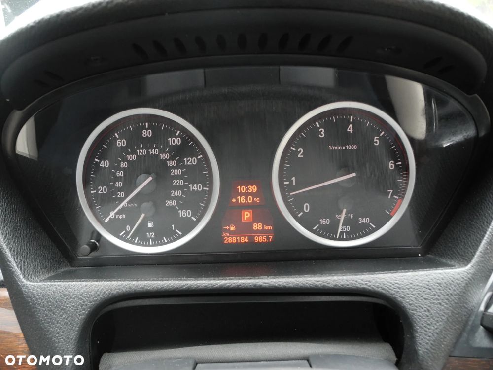 BMW X6 xDrive35i M Sport Edition - 8
