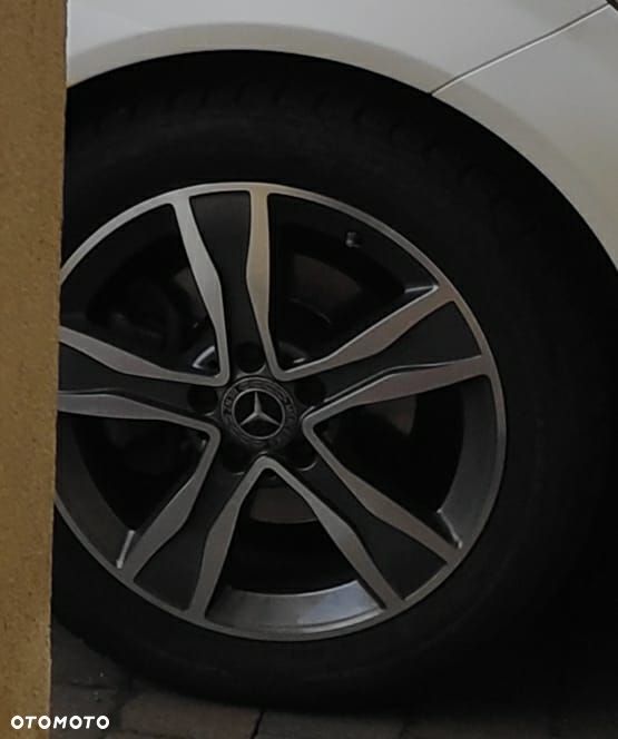 Mercedes-Benz Klasa C - 36