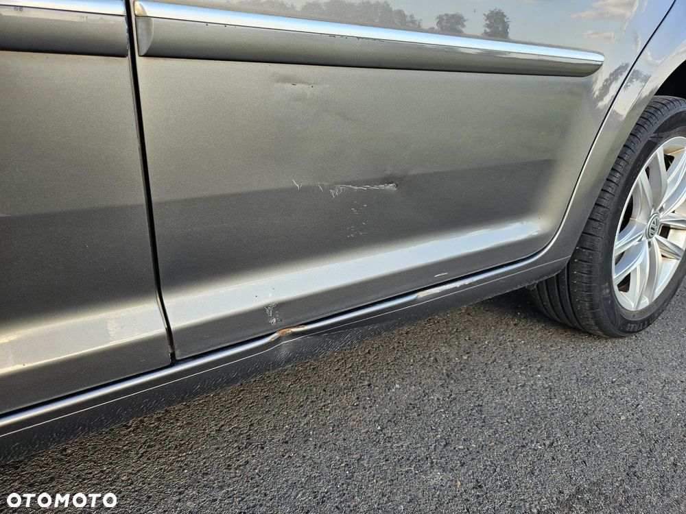 Volkswagen Touran 2.0 TDI DPF Comfortline - 11