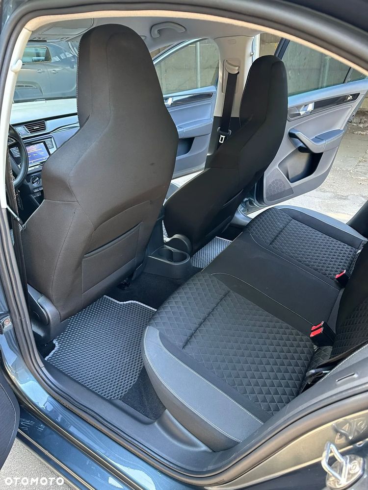 Skoda RAPID Spb 1.0 TSI Ambition - 13