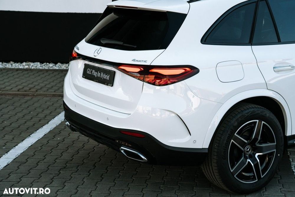 Mercedes-Benz GLC 300 e 4MATIC - 30
