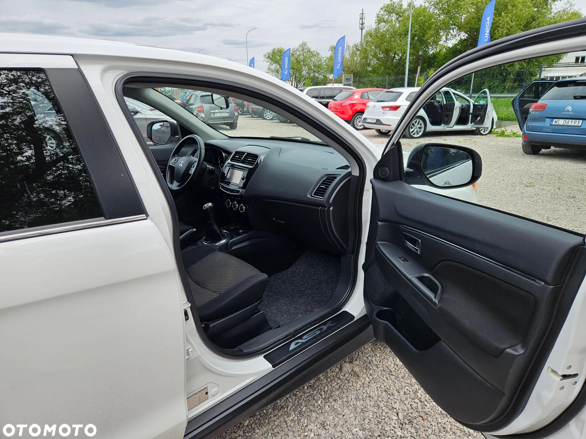 Mitsubishi ASX 1.6 2WD Comfort Edition - 24