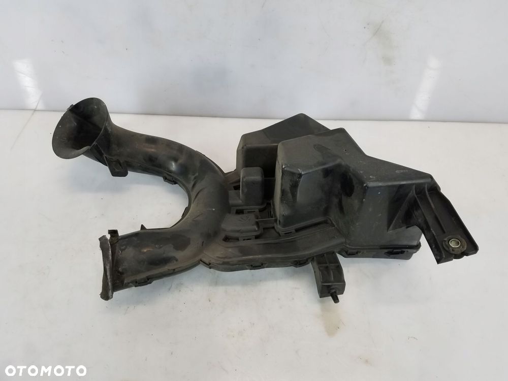 rezonator powietrza nissan juke f15 1.6 b - 2