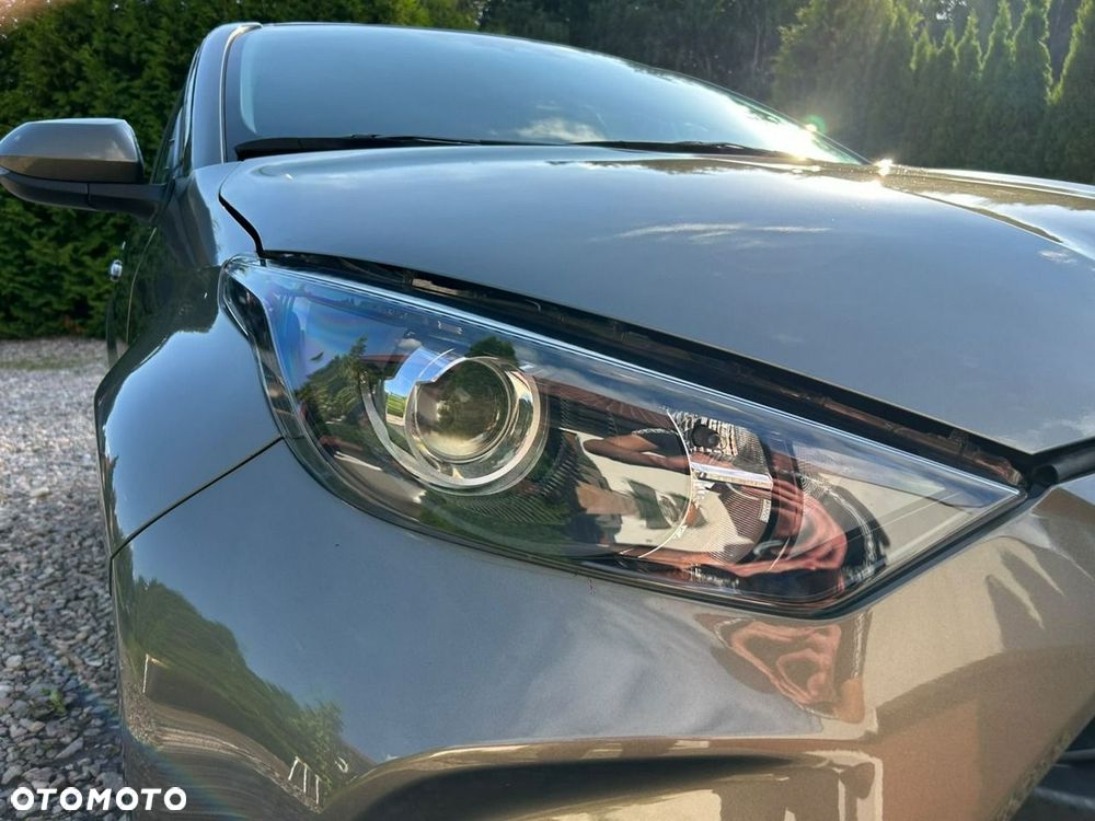 Toyota Yaris - 32
