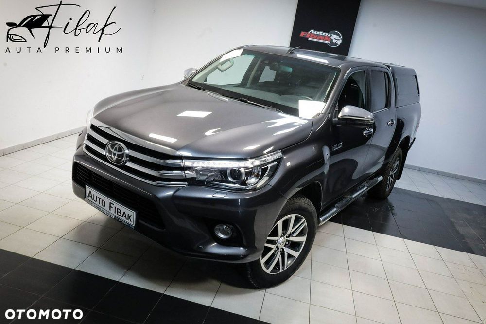 Toyota Hilux - 1