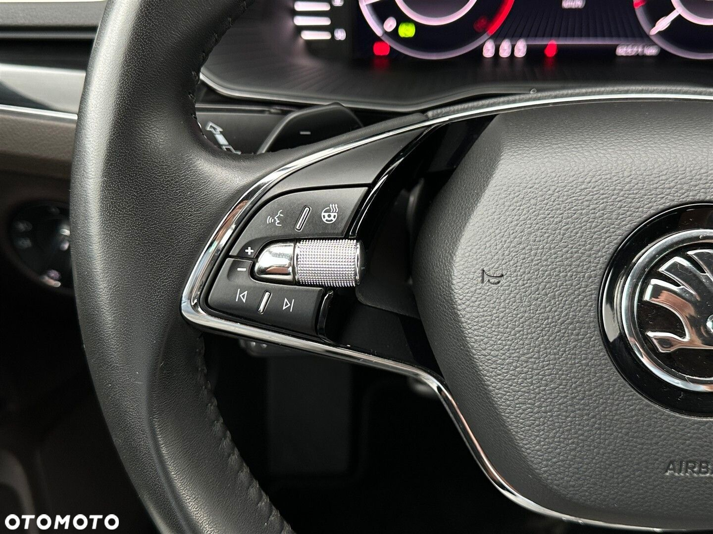 Skoda Superb 2.0 TSI 4x4 L&K DSG - 18