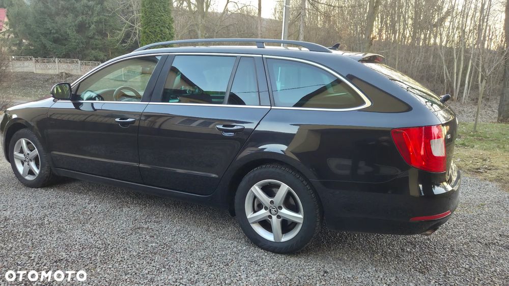 Skoda Superb 2.0 TDI DSG Ambition - 10