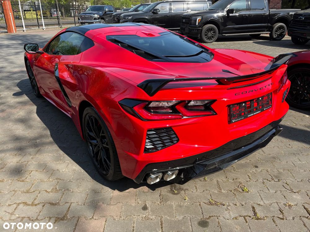 Chevrolet Corvette - 10