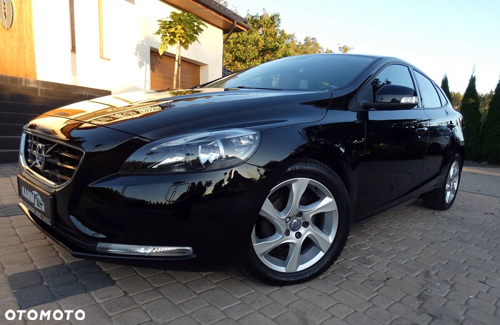 Volvo V40 D3 Drive-E Momentum - 23