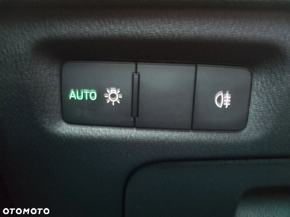 Skoda Octavia 1.5 TSI mHEV DSG Selection - 27