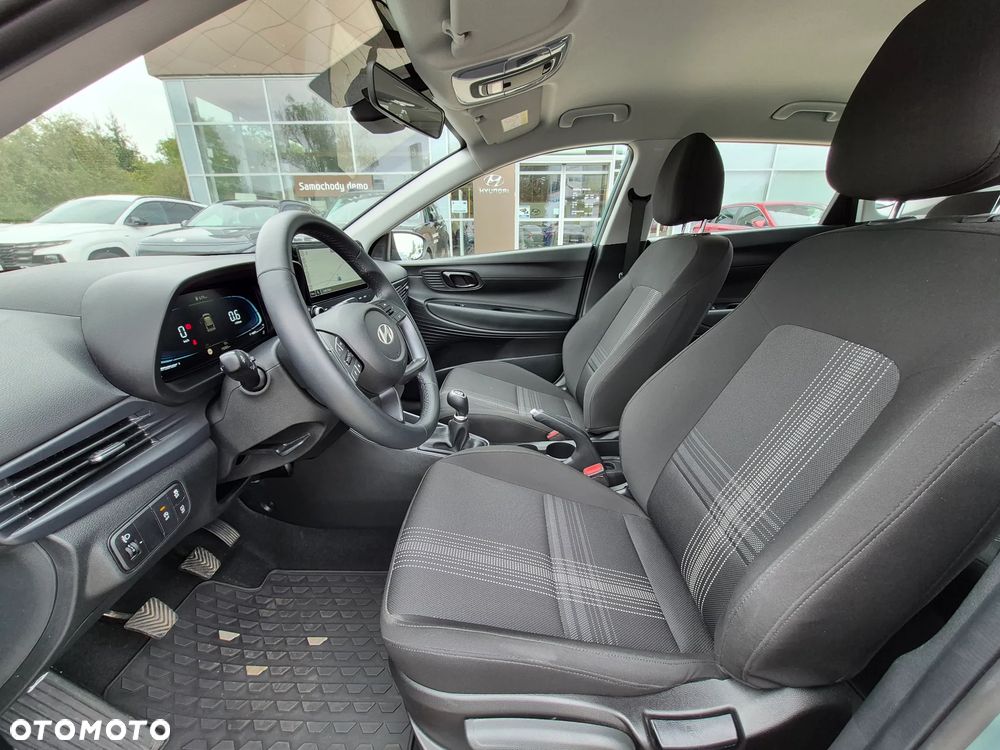 Hyundai i20 1.2 Pure - 12