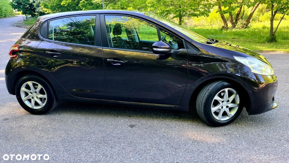 Peugeot 208 1.4 VTi Active - 12