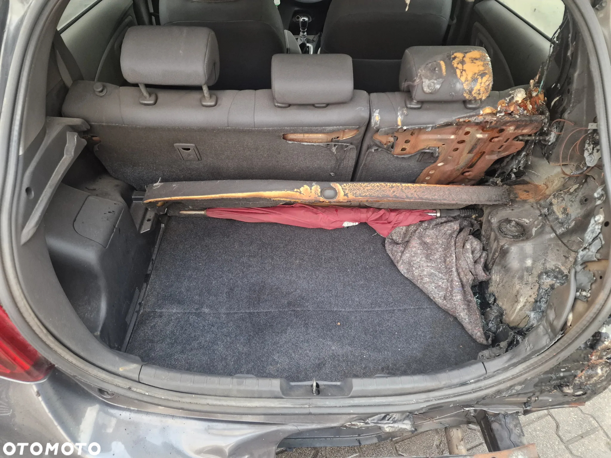 Toyota Yaris - 24