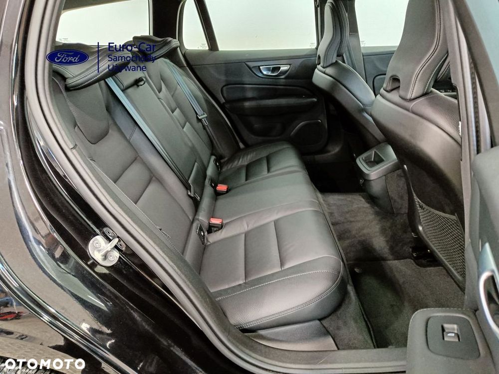 Volvo V60 B4 D Geartronic Momentum Pro - 30