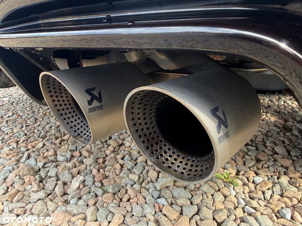 Volkswagen Golf - 19