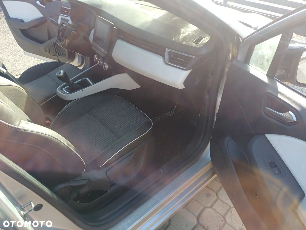Renault Clio 1.0 TCe Evolution - 17