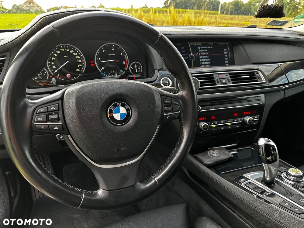 BMW Seria 7 730d - 11
