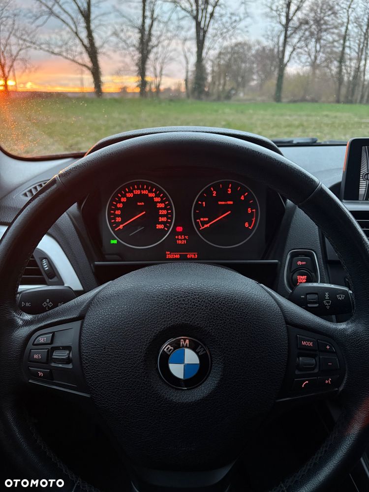 BMW Seria 1 120d - 9
