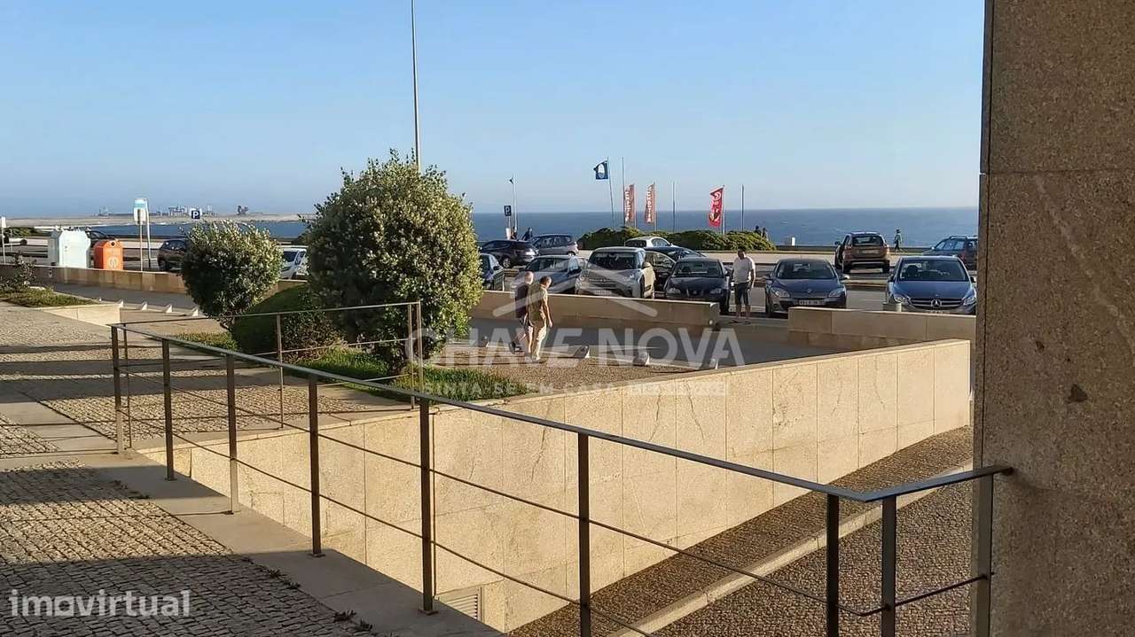 Loja para arrendamento em Leça da Palmeira – Vista Mar - Grande imagem: 5/11