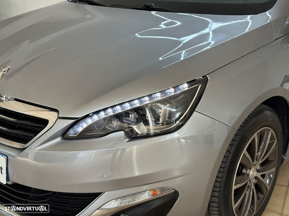 Peugeot 308 PureTech 130 EAT6 Stop & Start Allure - 28