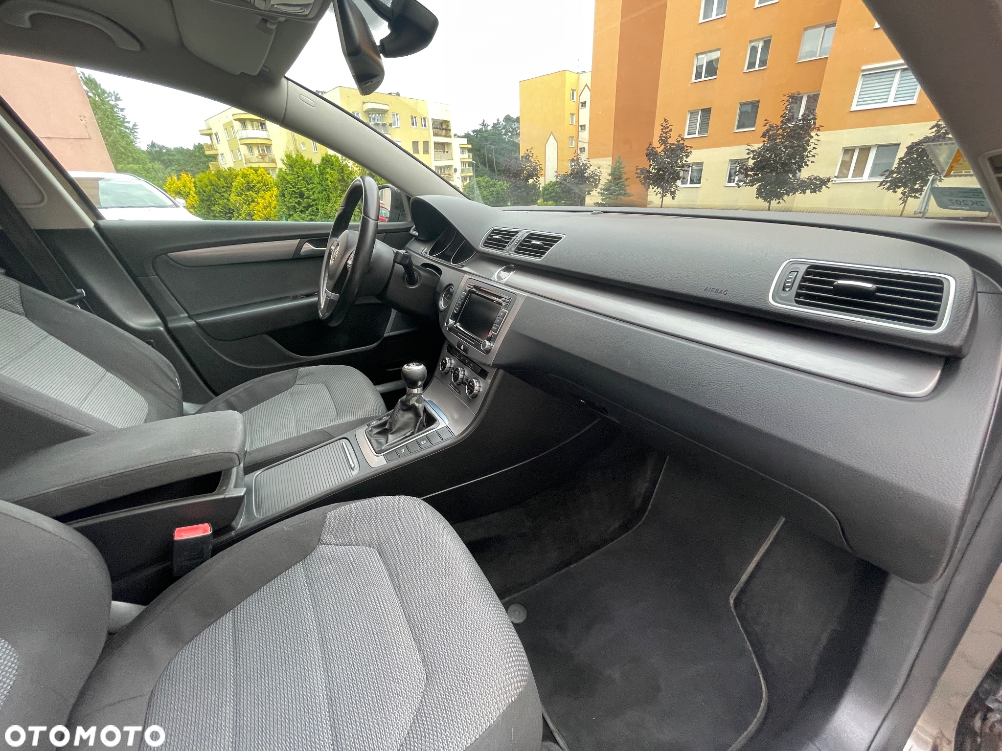 Volkswagen Passat 2.0 TDI Comfortline - 23