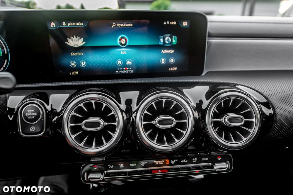 Mercedes-Benz Klasa A 250 4Matic 7G-DCT AMG Line - 40