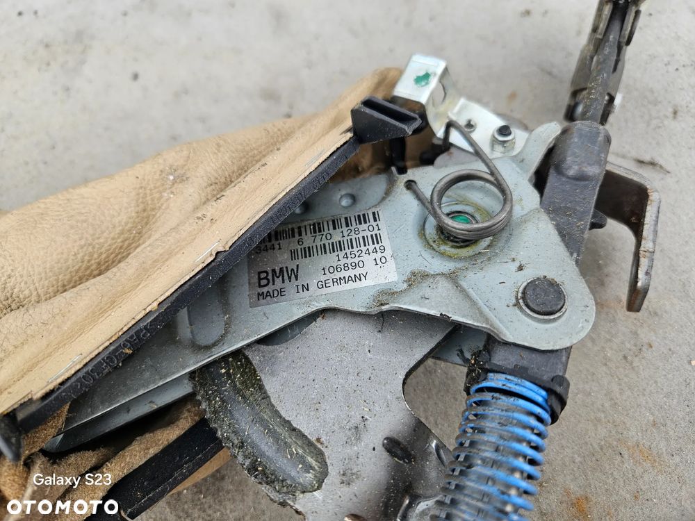 Dźwignia hamulca ręcznego mieszek BMW E60 E61 2006r 6770128 - 3