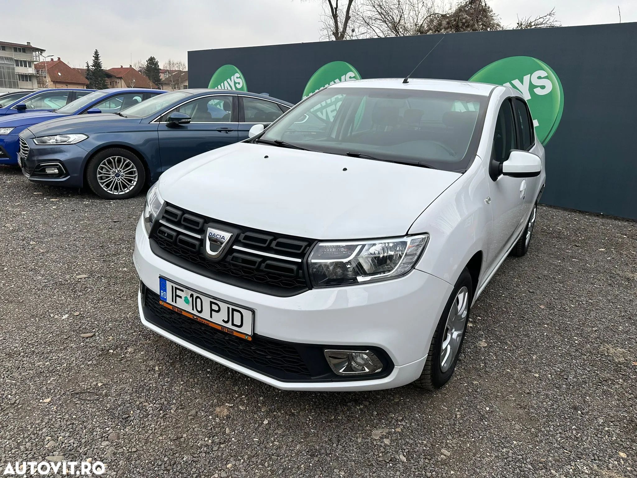 Dacia Logan - 1