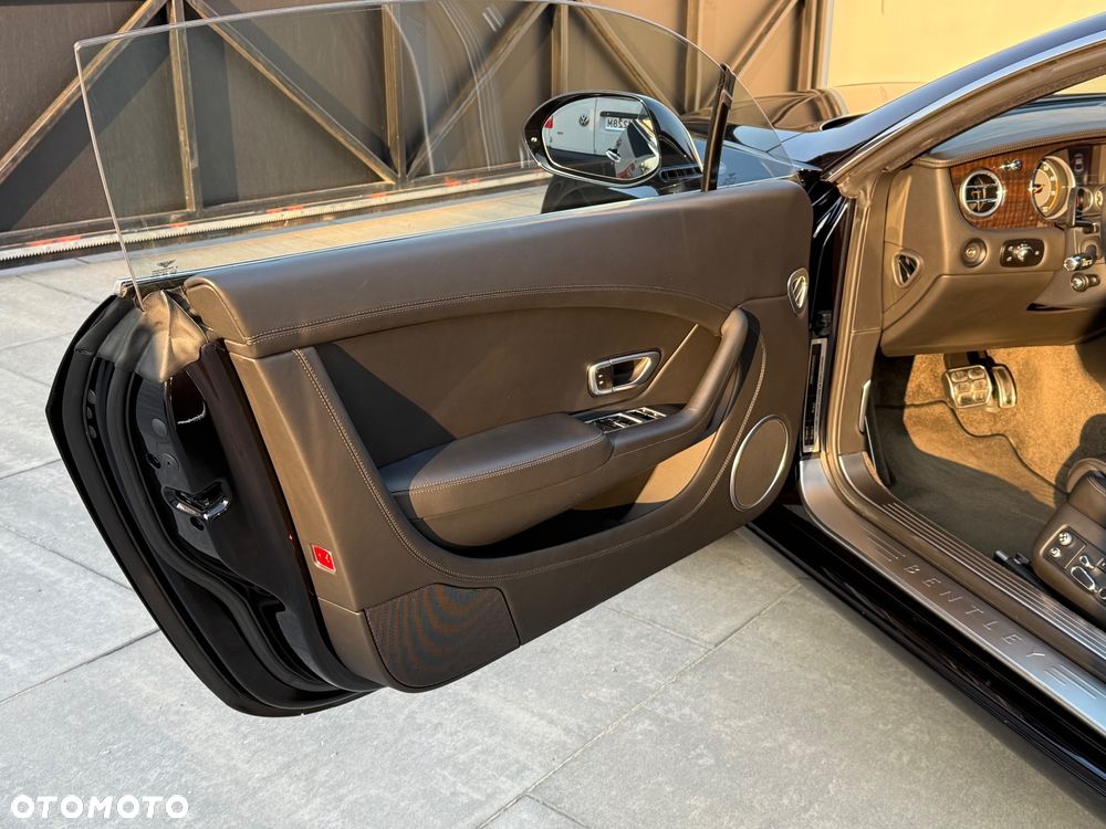 Bentley Continental GT V8 - 11