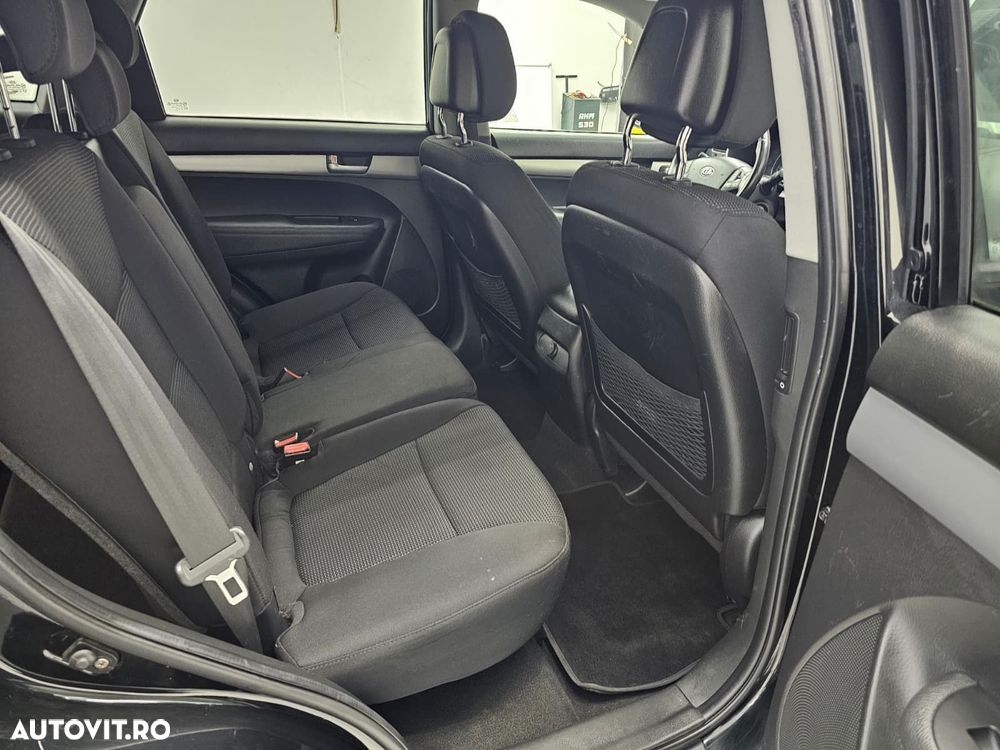 Kia Sorento 2.2 DSL BASE MT 4x2 - 3