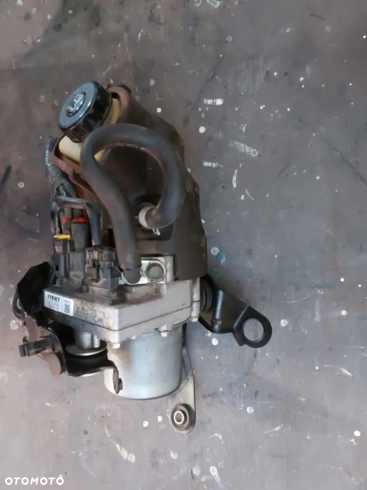 Nissan Altima L33 2.5 pompa wspomagania - 2