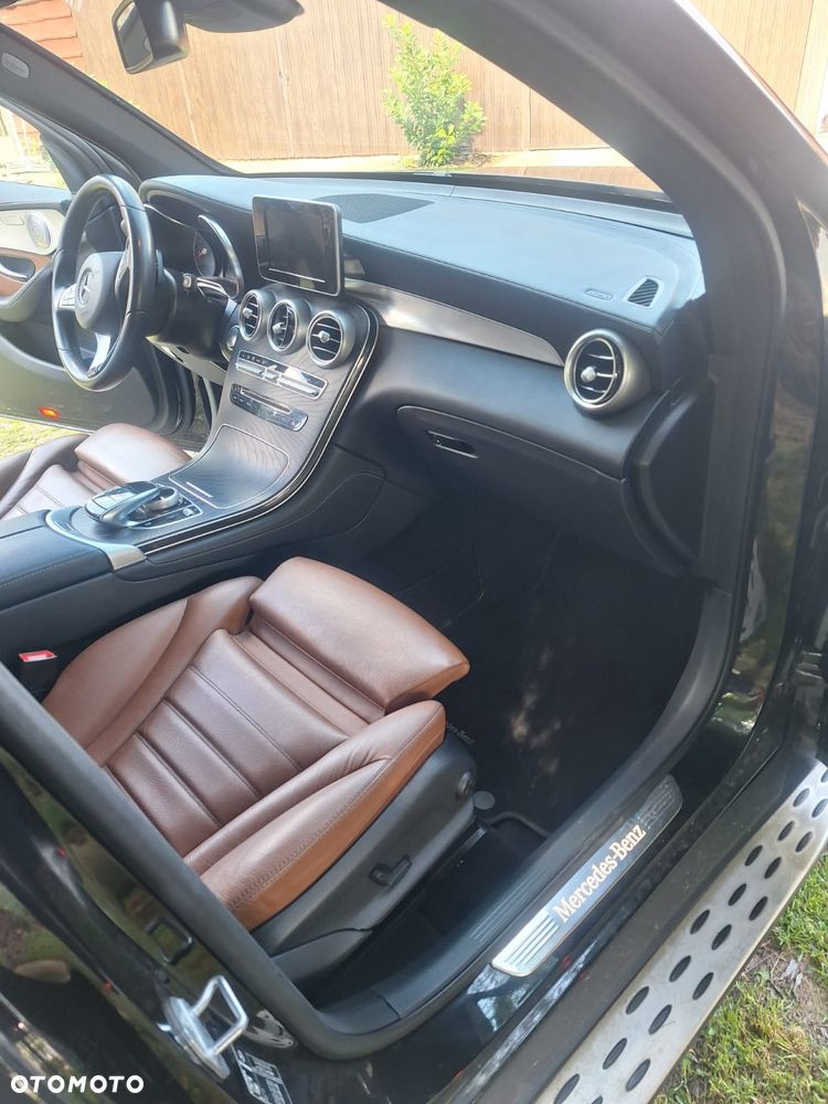 Mercedes-Benz GLC - 11