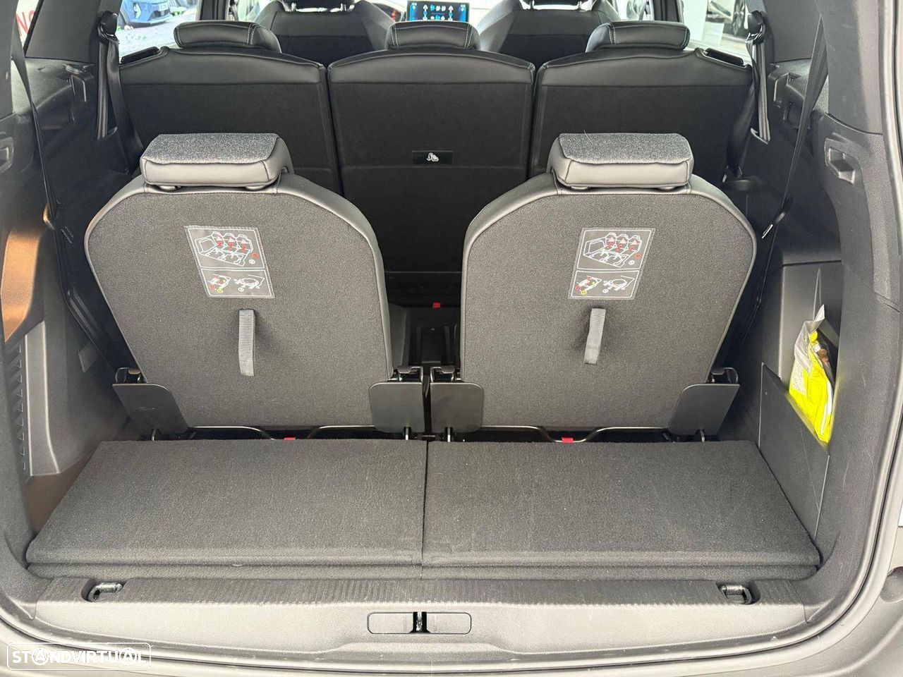 Peugeot 5008 1.5 BlueHDi Allure Pack EAT8 - 11