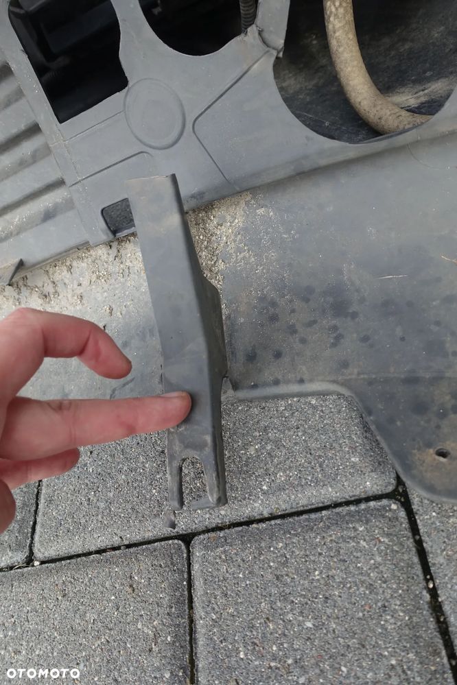 ZDERZAK PRZEDNI VW T5 - 11