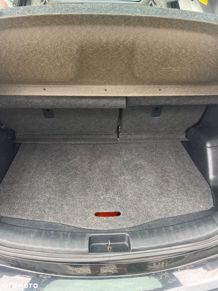 Toyota Verso S - 17