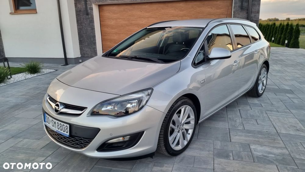 Opel Astra 1.4 T Cosmo - 11