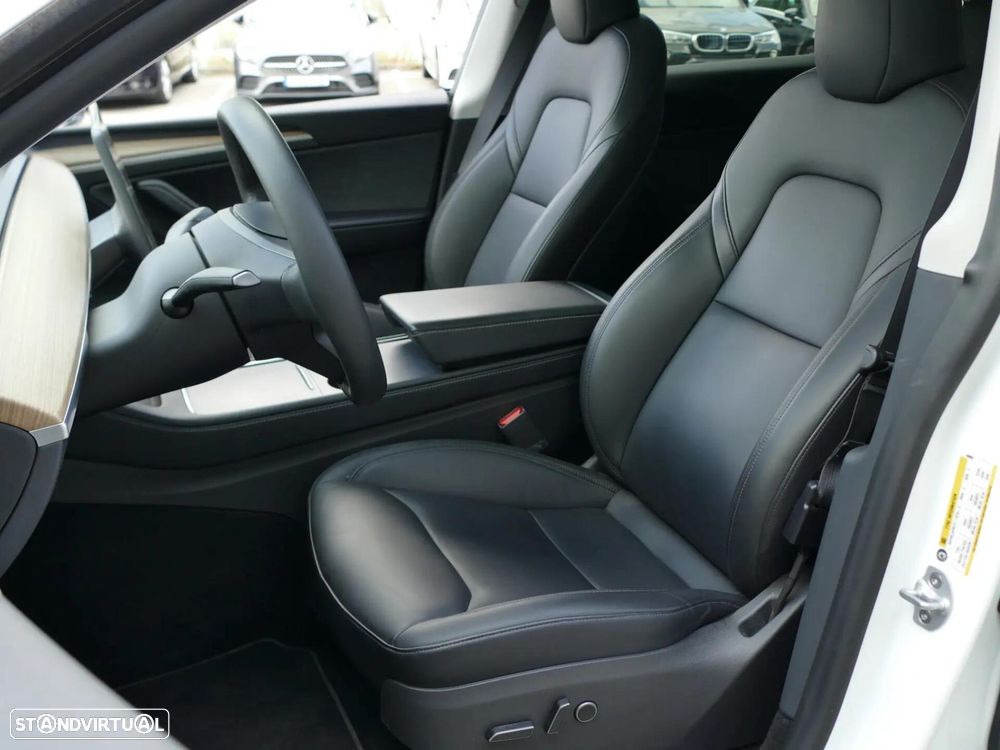 Tesla Model Y Tração Traseira - 24