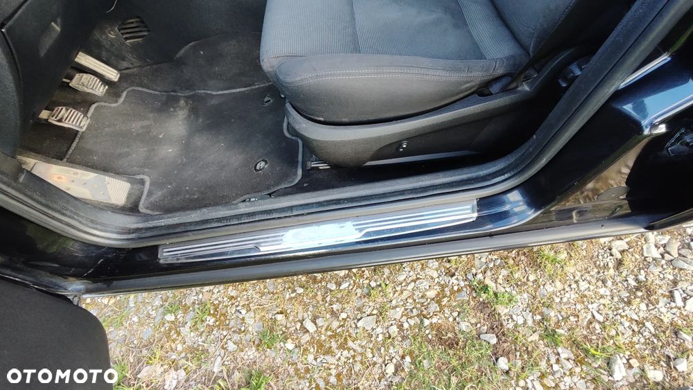 Ford Mondeo 2.0 FF Titanium - 24
