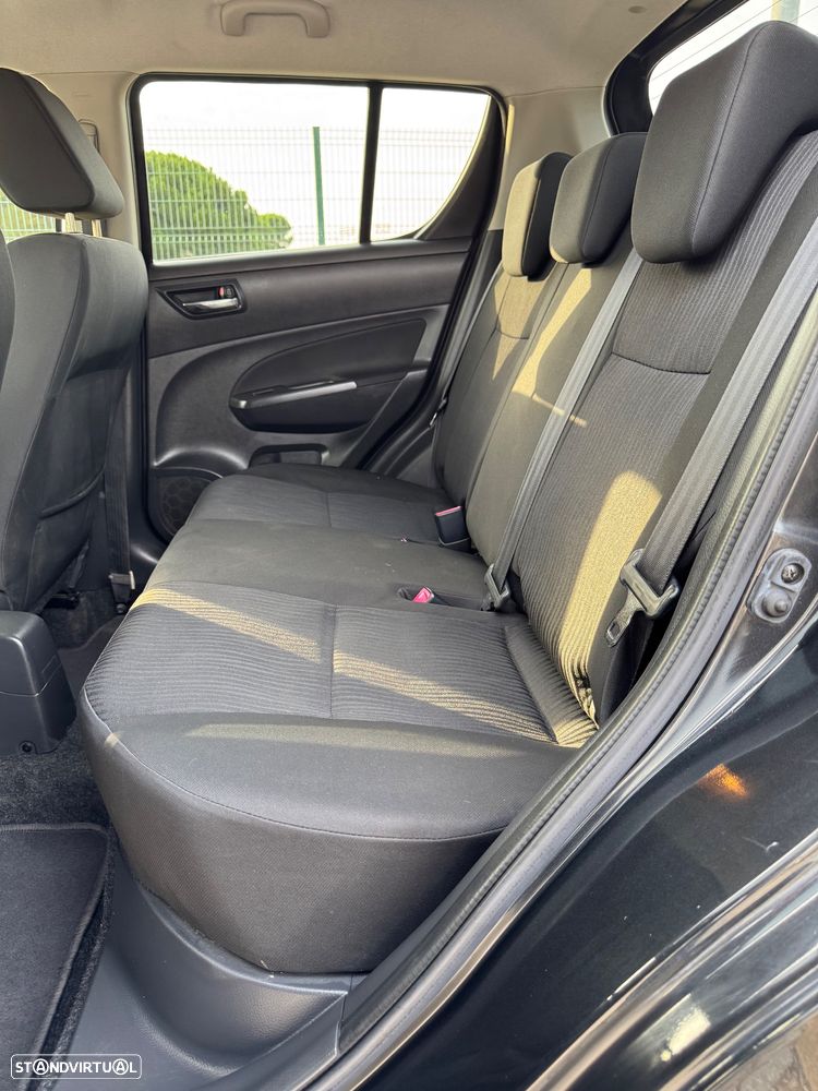 Suzuki Swift 1.3 DDiS GLX - 44