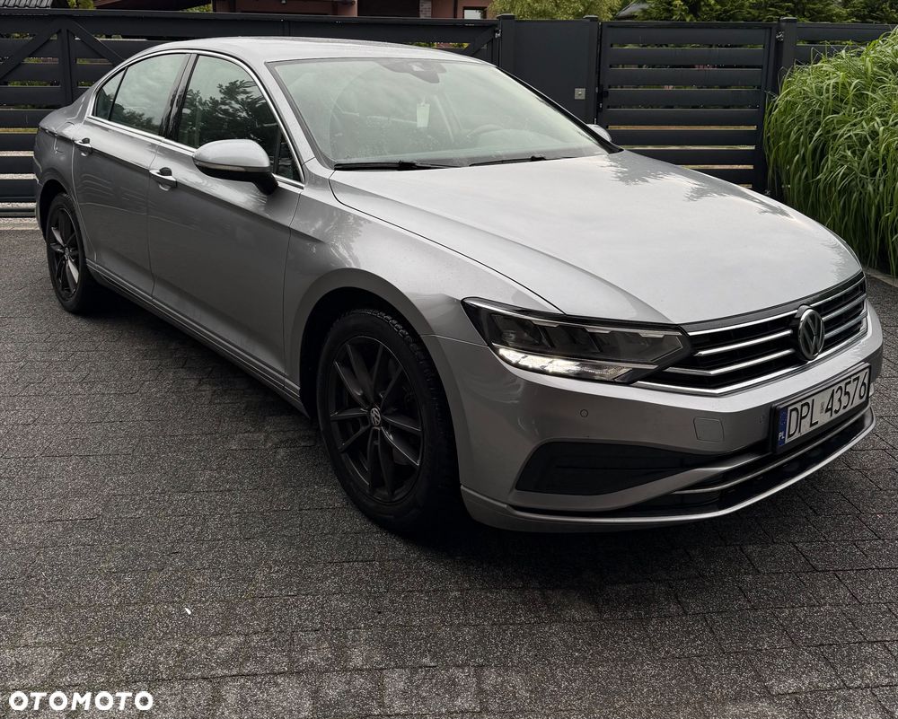 Volkswagen Passat 1.5 TSI EVO Business DSG - 1
